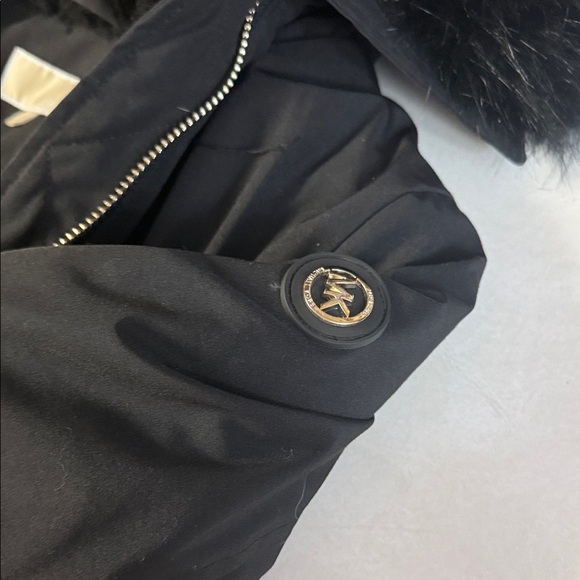 MICHAEL Michael Kors Black Fur-Trimmed Puffer Jacket - Picture 8 of 15